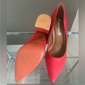 L'INTERVALLE Vibrant Red Heeled Shoes